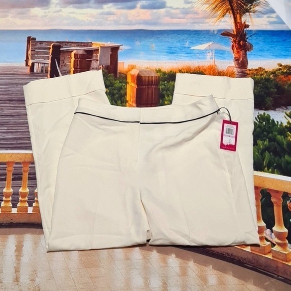 Vince Camuto Pants - Vince‎ Camuto Cream Trousers Pants Size 6 NWT